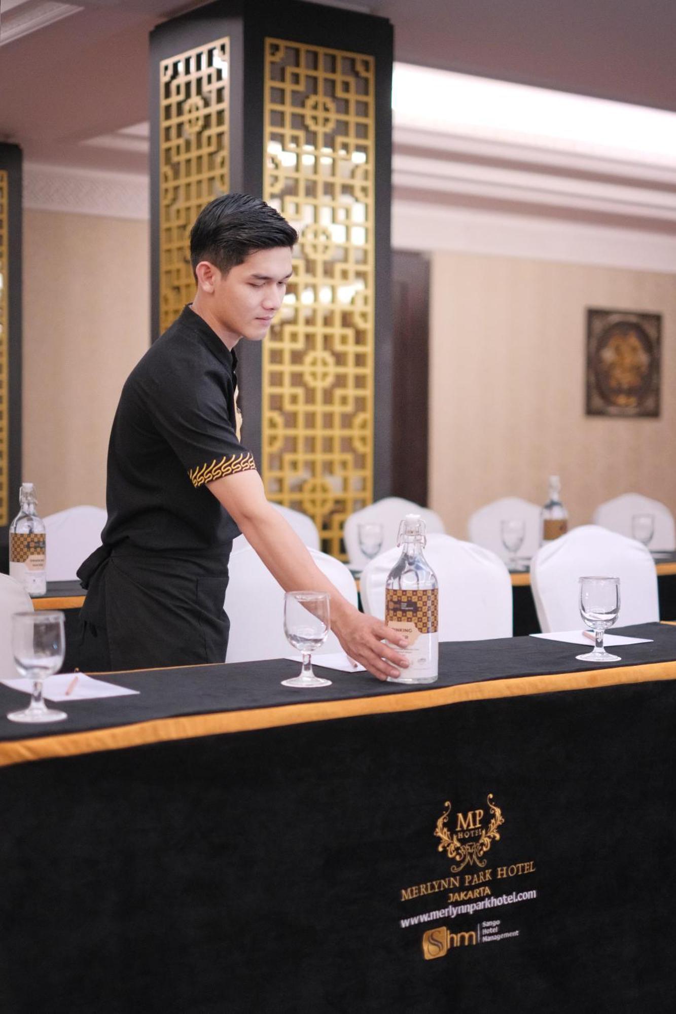 Merlynn Park Hotel Jakarta Ngoại thất bức ảnh